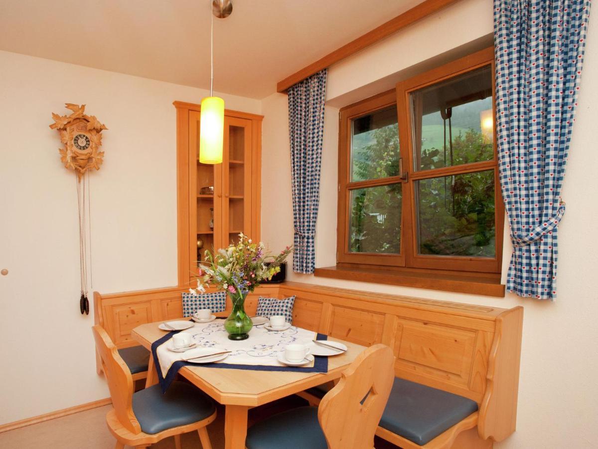 Cozy With Balcony In Apartment Mittersill